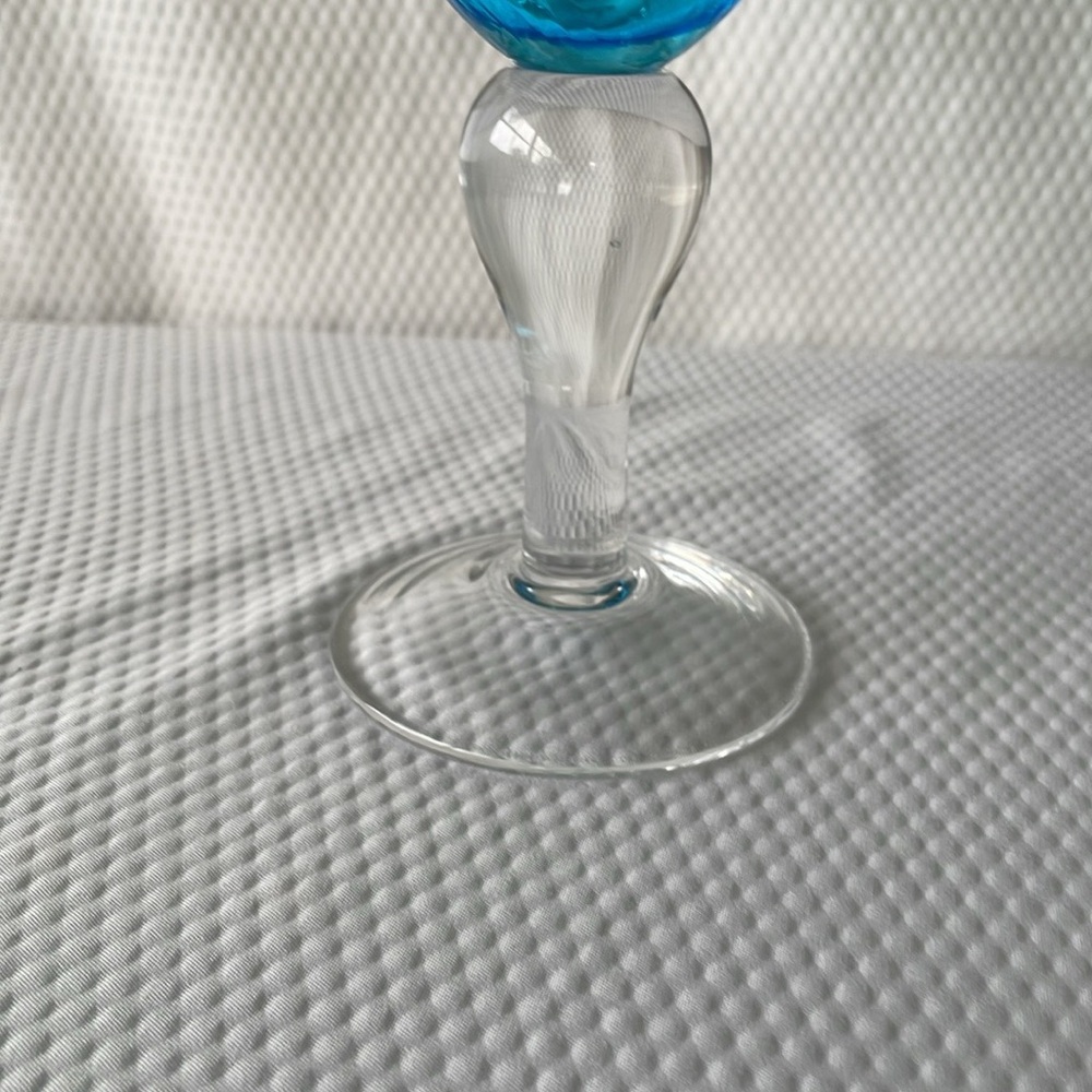 Hand Blown Aqua Blue  14 oz Wine Glass in an optic  swirl pattern and clear stem - Picture 4 of 6